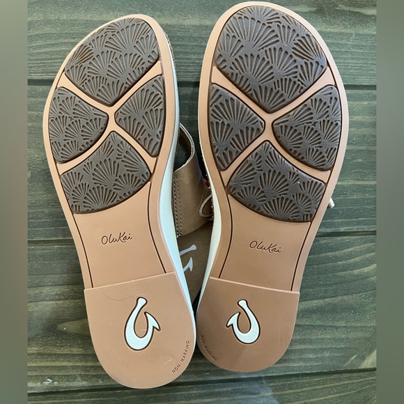 Olukai Kahikolu Sandals - Women’s Size 11 - Picture 5 of 5
